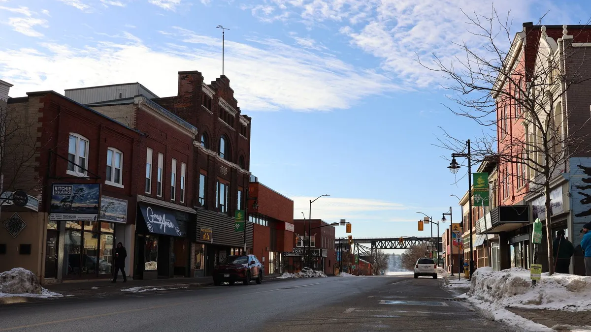 Payday Loans in Ford City and Drouillard Road, Windsor